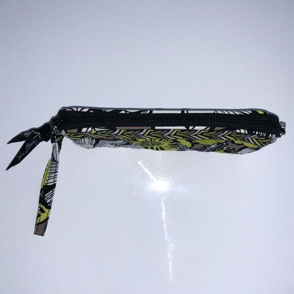 Vera Bradley Wristlet - Picture 7 of 16